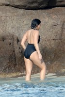 demi lovato al mare 15.jpg