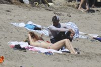 kate hudson in bikini 12.jpg
