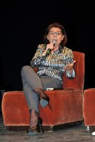 Paola-De-Micheli-palco.jpg