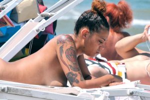 mara adriani al mare 17.jpg