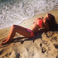 domiziana giovinazzo in bikini 07.jpg