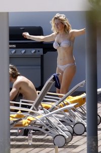 ellie goulding in bikini 14.jpg