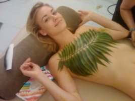 yvonne strahovski leaked 15.jpg