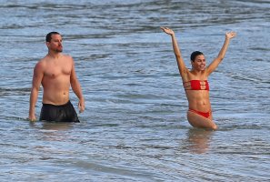 jenna dewan in bikini 02.jpg