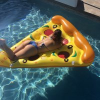 ariel winter in bikini 07.jpg