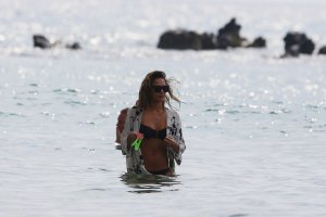 jessica alba in bikini 59.jpg