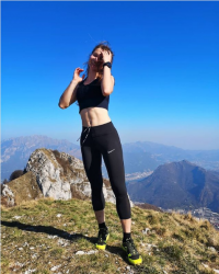 Screenshot 2021-11-10 at 18-18-17 Beatrice su Instagram Windy but beautiful up here 💕⛰️ #mount...png