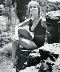 17 Marianna Hill 3.jpg
