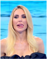 Ilary Blasi (27).jpg