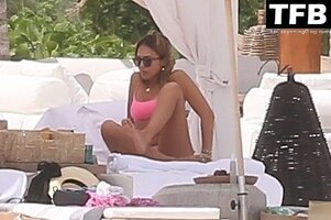 Jessica-Alba-Sexy-The-Fappening-Blog-15.jpg