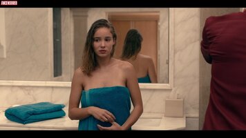 Alba Baptista (4).jpg