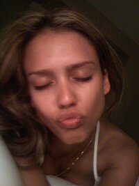 jessica_alba_leaked_naked_pictures_5.jpg
