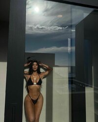 kim3.jpg