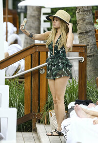 chanel west coast in beach (06).jpg