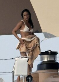 michelle rodriguez in barca (05).jpg