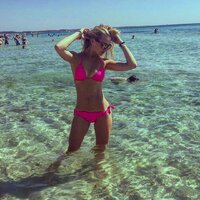 nikita pelizon in bikini 08.jpg