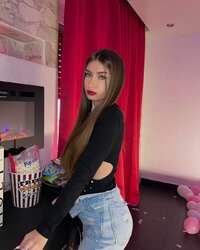 eli.espositoo_1684506852991.jpg