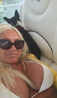 linda hogan in bikini 01.jpg