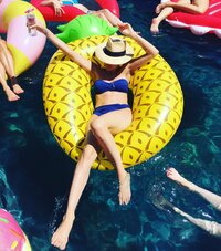 bree turner in bikini 01.jpg