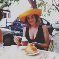 silvia farina con cappello 03.jpg