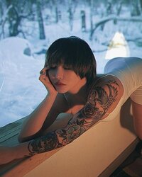 740full-songyuxin-hitomi.jpg