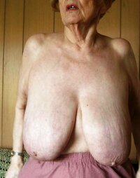 1662754794_1-titis-org-p-huge-saggy-granny-tits-erotika-2.jpg