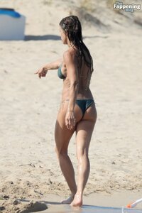 Elisabetta-Canalis-Sexy-The-Fappening-Blog-58.jpg
