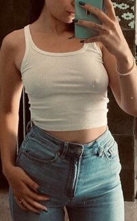 NIPPLEScanottaSELFIEspecchioBUIa40g.jpg