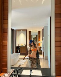 emrata_1702141204_3254118734951405355_1999824.jpg
