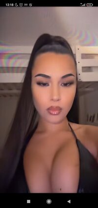 Screenshot_2023-12-17-12-18-45-035_com.zhiliaoapp.musically.jpg